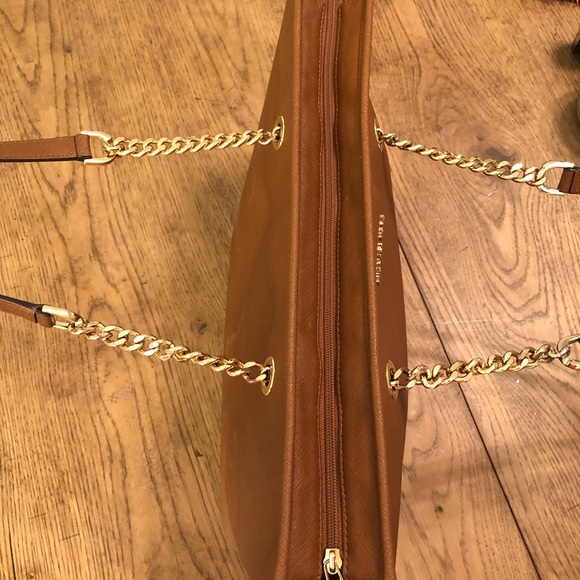 Michael Kors laptop purse! - Picture 3 of 8